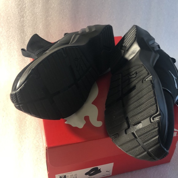 Puma women -Fierce2wn’s -size 7 -black - Picture 9 of 13